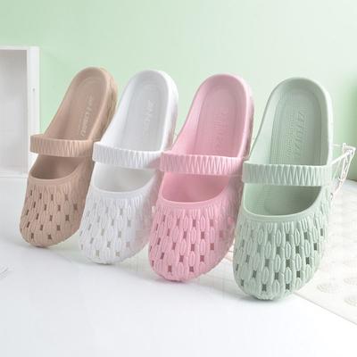 Sandales Baotou pour Femmes En Été à Semelles Plates Respirantes Adaptées pour un Usage Domestique Portées à l'Extérieur Plage en Plastique Semi-Traînantes pour Femmes