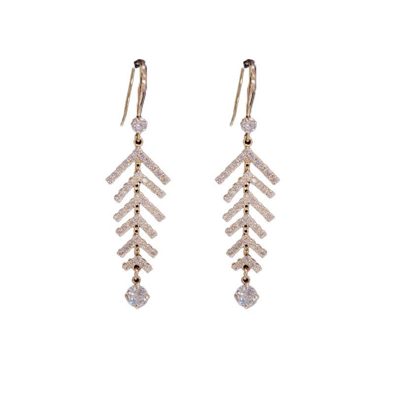 

Elegant Zircon Leaf Tassel Earrings - Unique, Simple, and Exquisite