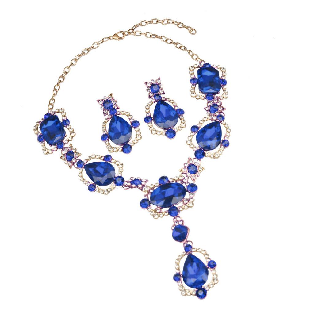 Sophisticated Crystal Necklace and Earrings Jewelry Set Alloy Crystal Necklace And Earring Set For Fashion Forward Women