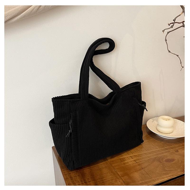 

Bags Women s autumn and winter new fashionable versatile large-capacity tote bags Student shoulder commuter tote bags чёрный