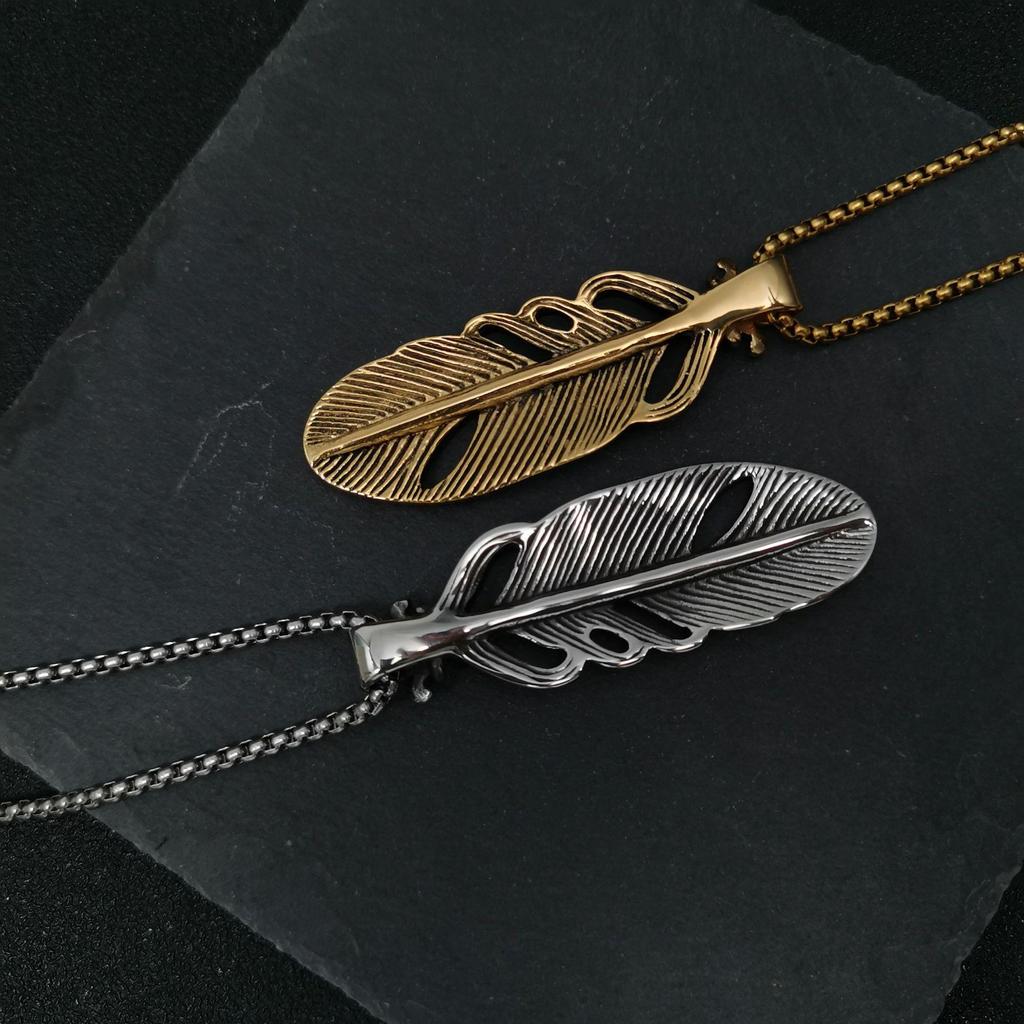 2023 New European & American Men's Punk Feather Wing Necklace