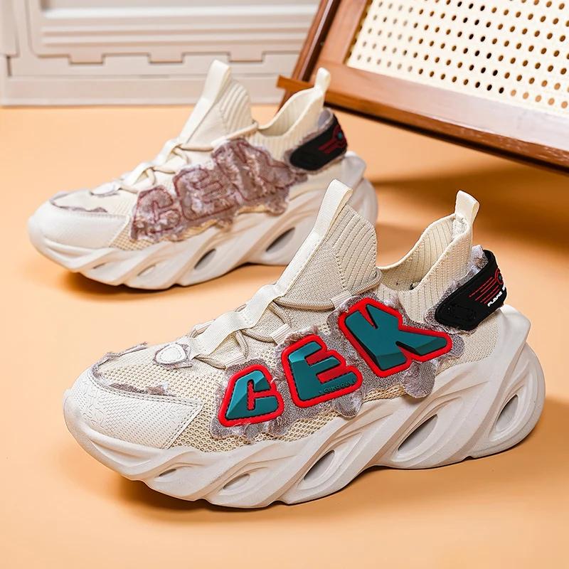 Herren Sommerschuhe Neue Textil Atmungsaktive Laufschuhe Trendige Herren Klingen Dicke Sohle Freizeit Sportschuhe 36-46