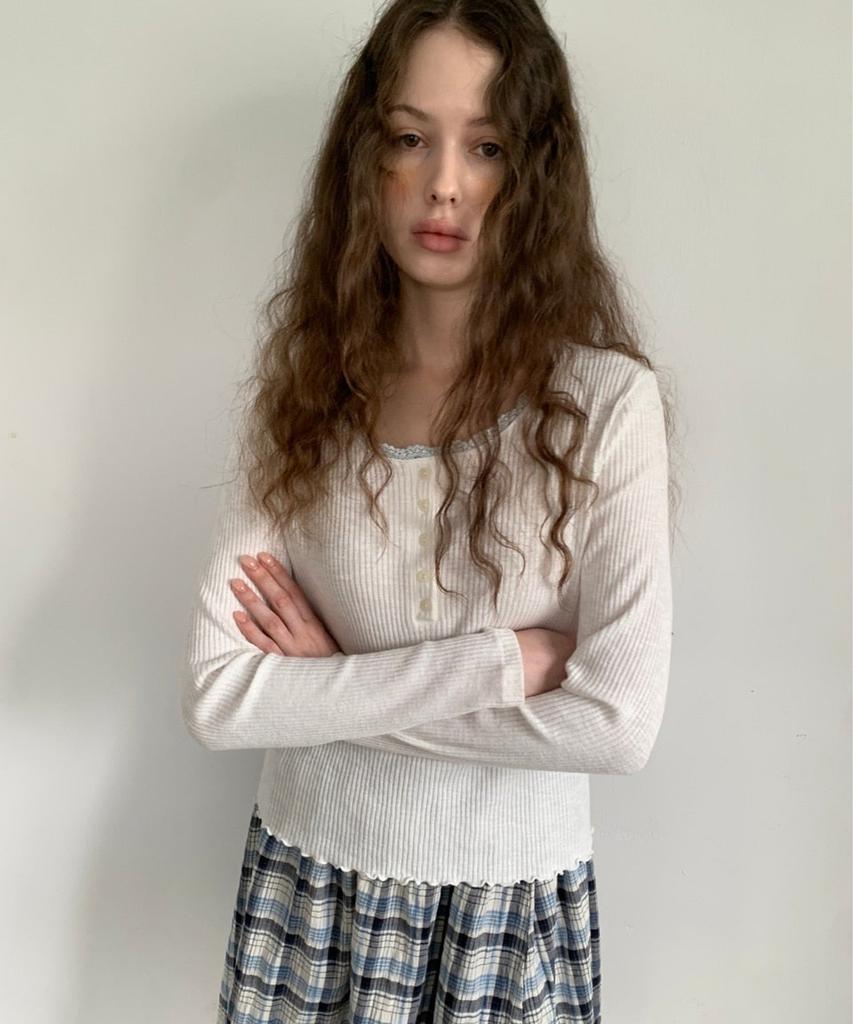 Aepeuteosseommeo Lace Button Sleeve Tee (White)