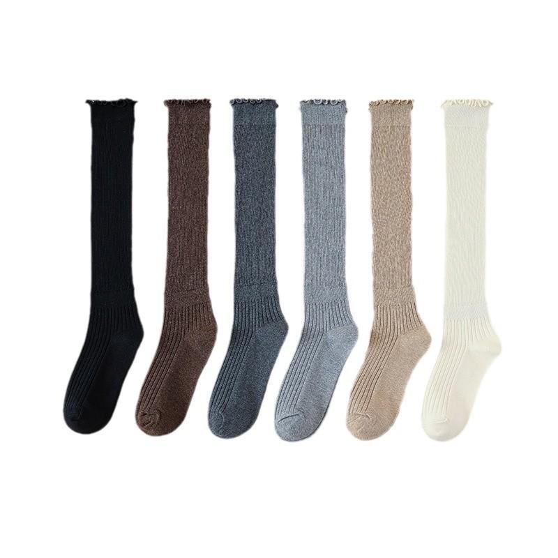 Frühlings- und Herbst-Holz-Ohr Manschette Lange Socken, Kniehohe Strümpfe für Damen mit Spitzenbesatz, Schöne Beinstrümpfe für Damen mit Spitzenbesatz.