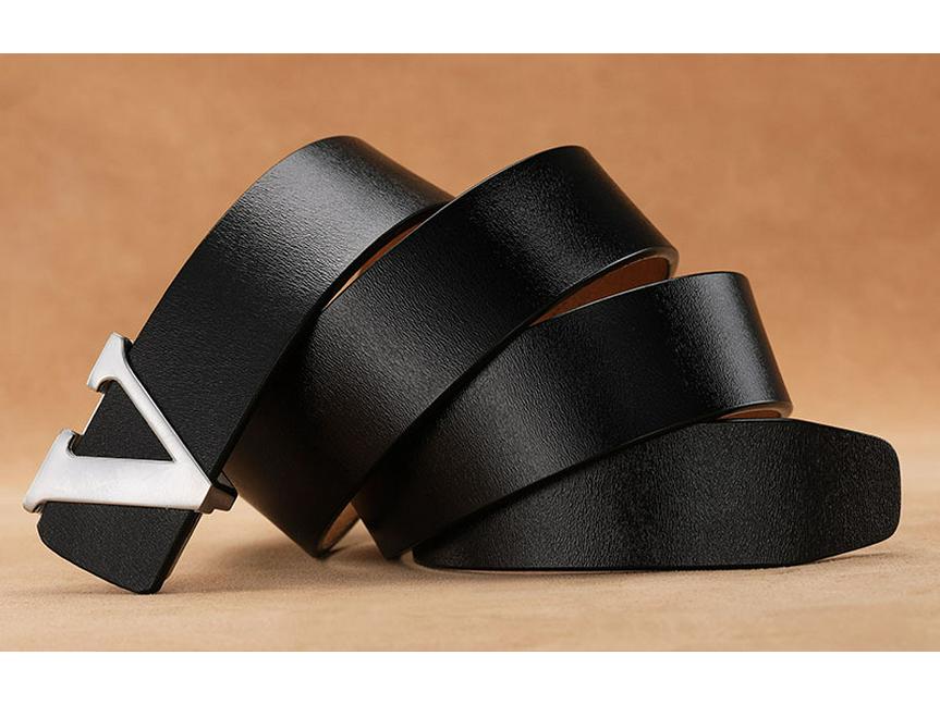 Men's Retro Smooth Buckle Belt - Large Size Genuine Leather Cowhide with Letter V Design