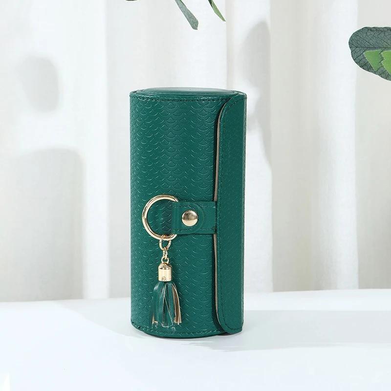 

Cylinder Travel Jewelry Organizer for Women Portable Travel Jewelry Case Small PU Leather Jewelry Box for Ring Earrings Necklace зелений