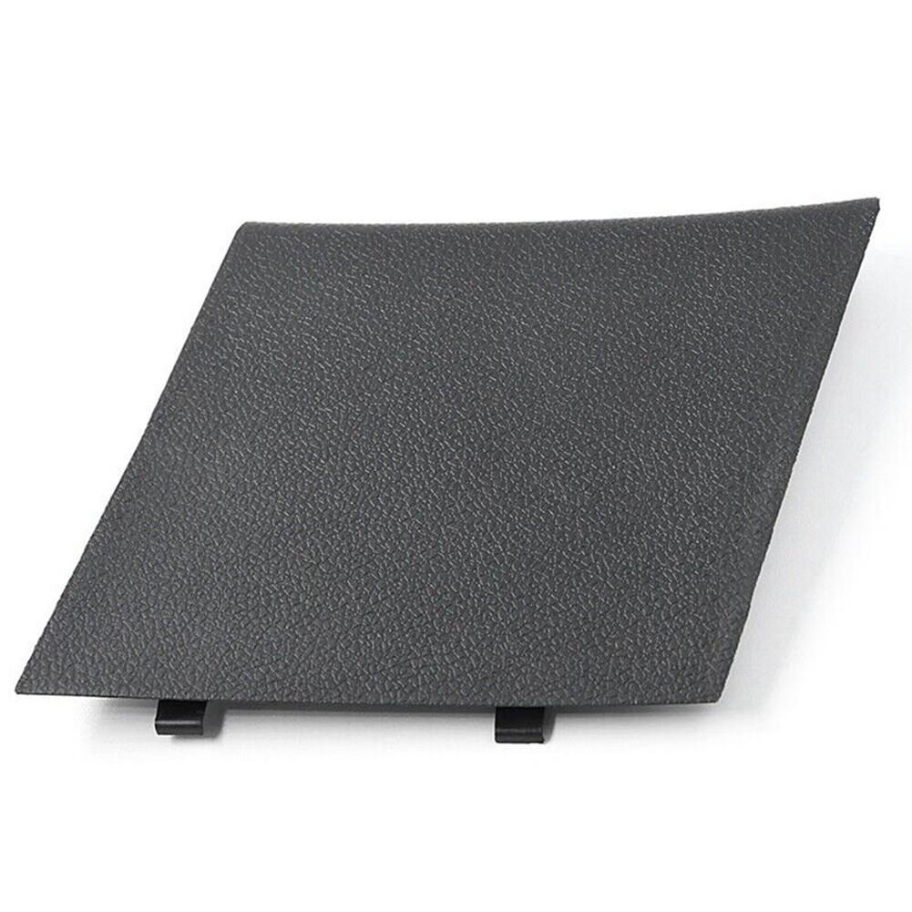 Kontrolní kryt zadních dveří zavazadlového prostoru Kontrolní kryt ABS