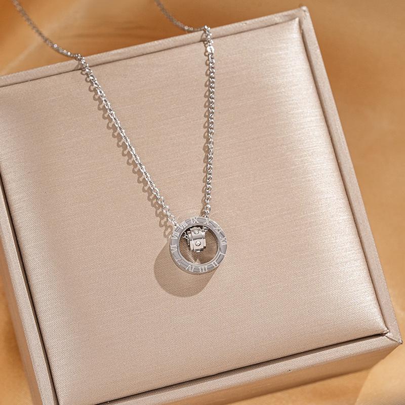Roman Numeral Titanium Steel Necklace - Women's Fashionable Clavicle Chain In a Luxurious Light Style