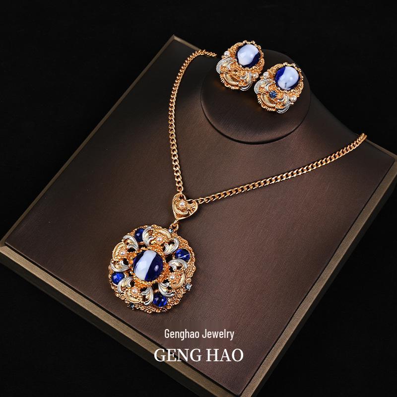 

French Retro Embossed Glass & Royal Blue Diamond Stud Earrings and Necklace Set