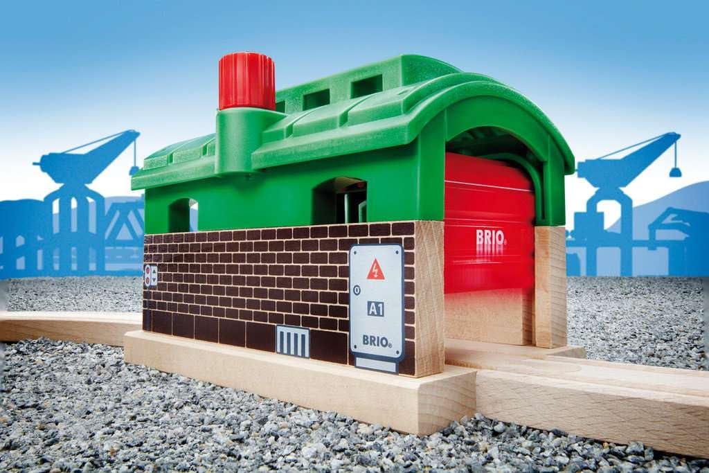BRIO Wooden Train Rails Educational Toy Train Ages Item Indoor Boys and Brain Concentration Shed, 3+, No. 33574, Birthday/Christmas Gift, Play, Girls,