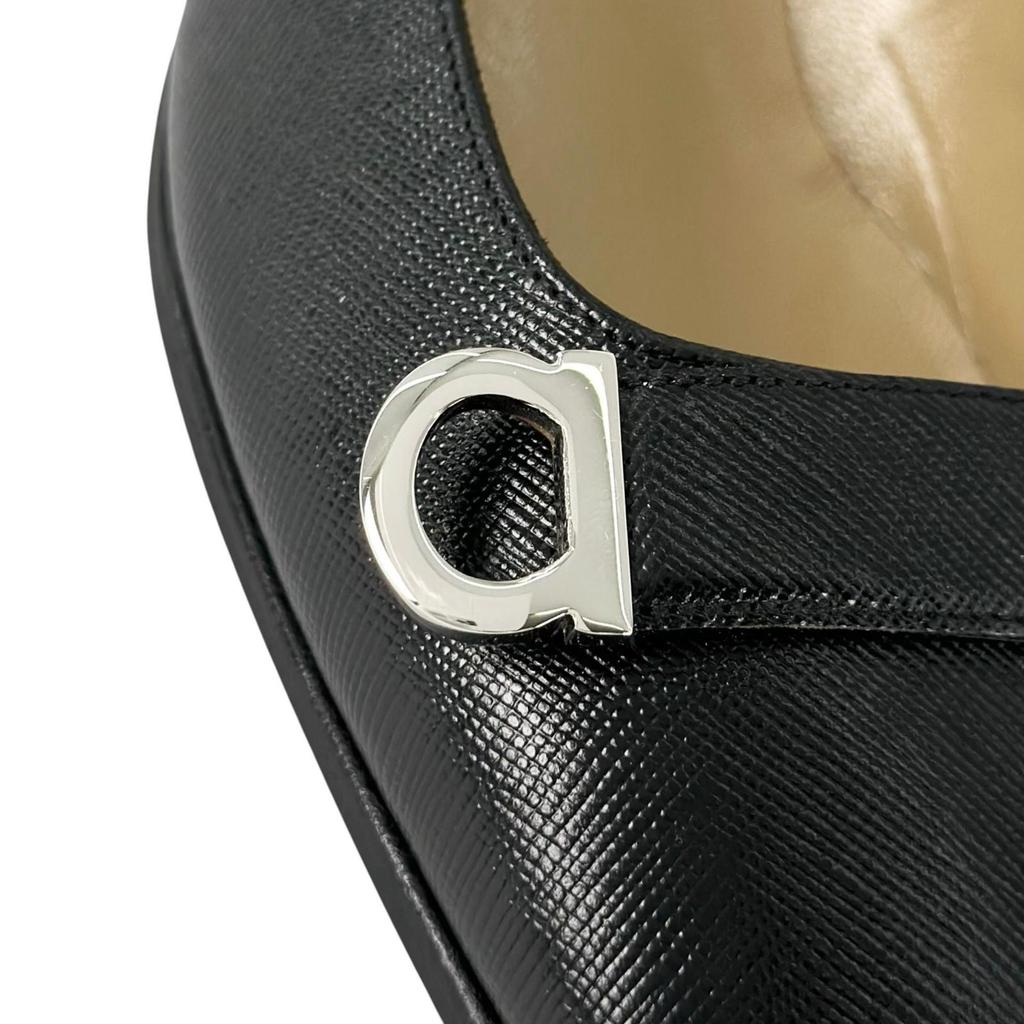 Pristine Salvatore Ferragamo Pumps GanciniMetal Black Leather Women 7 Used