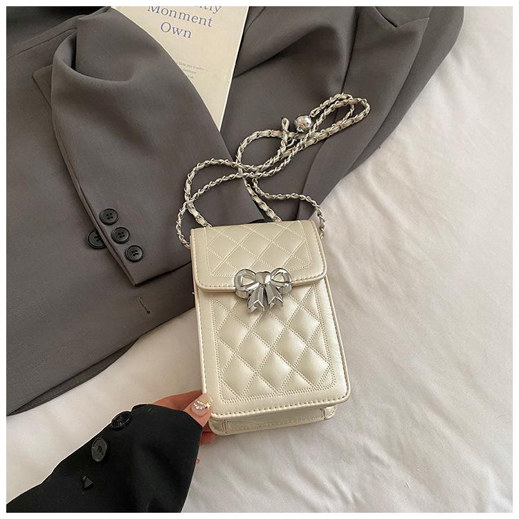 

European and American popular diamond butterfly cute handbag 2025 summer new casual fashion retro shoulder messenger bag белый