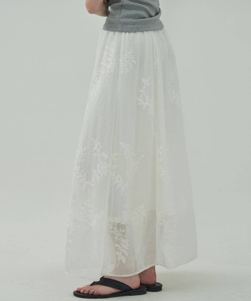 MOTT Lace Long Skirt-White
