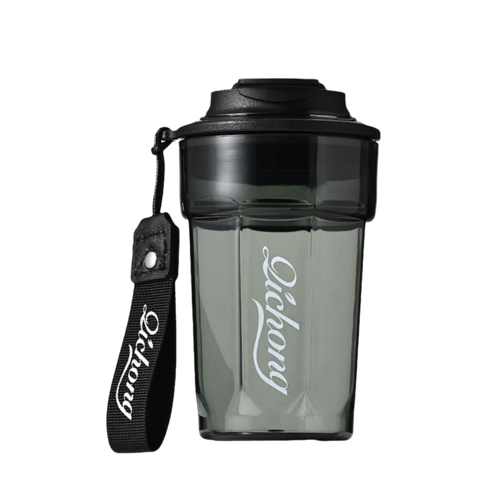 Fashion Plastic Coffee Cup Sealed Anti Fall Water Cup 500ml Handheld Rope Water Bottles Outdoor Sports