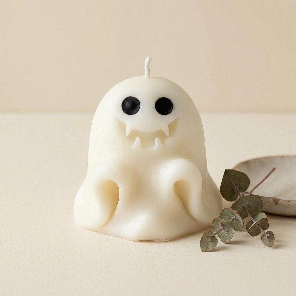 Handmade Halloween Ghost Scented Candle: Creative Atmosphere Souvenir