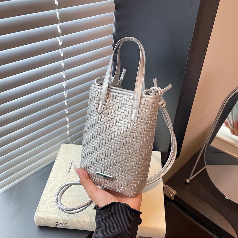 

Niche design woven pattern mobile phone bag femininity simple portable shoulder bag fashion messenger small square bag серебряный