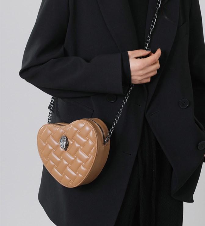 Women's Diagonal Heart-shaped Women's Bag 2025 New Designer Handbag