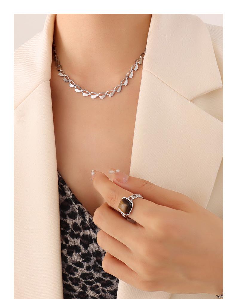European & American Fashion Slim Waist Hollow Heart Necklace & Bracelet Set