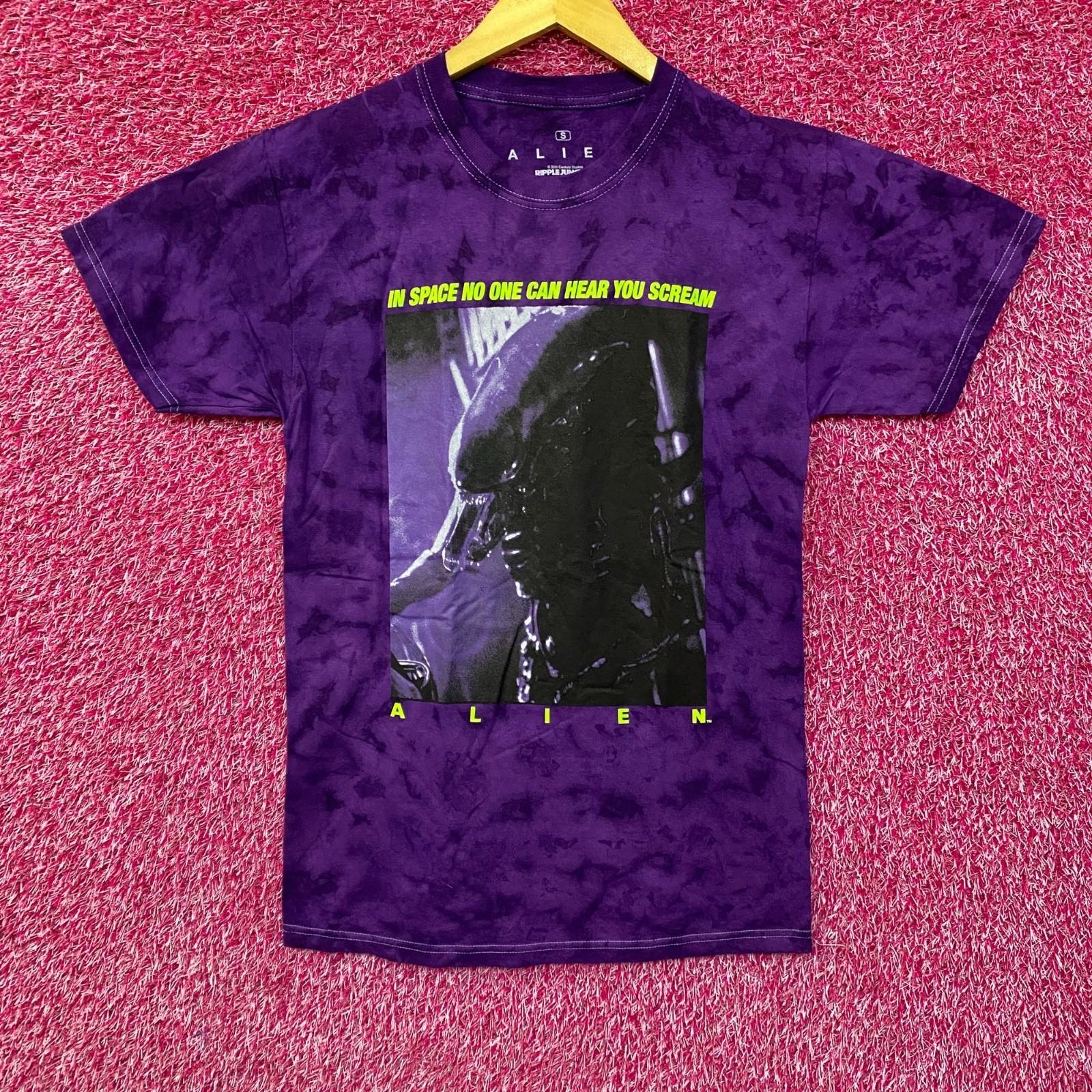 

Alien Xenomorph Space No One Can Hear You Scream Tie Dye XL