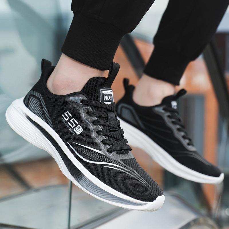 New men's shoes summer and autumn mesh casual sports shoes breathable light soft sole light and comfortable student running shoes men