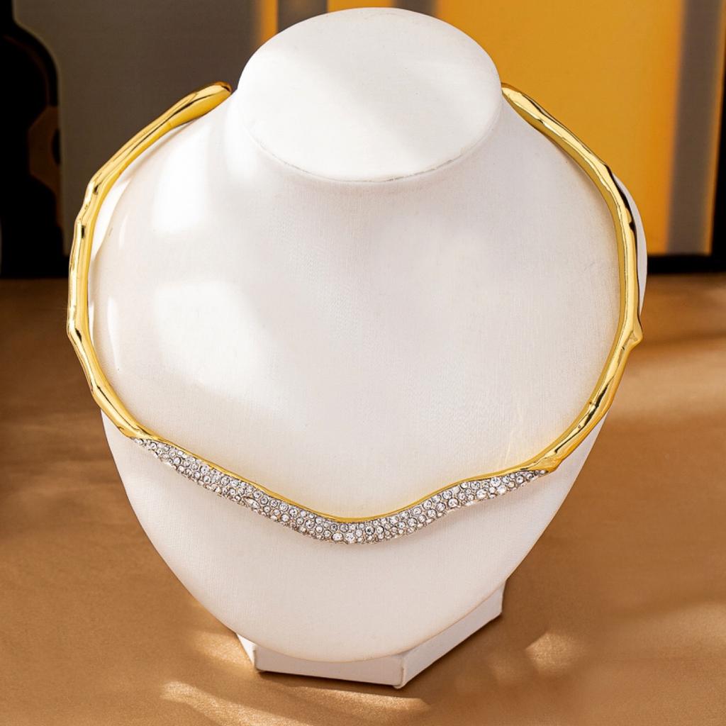 Luxury Gold and Silver Two-Tone Irregular Polished Brass Single Row Crystal Wave Choker Necklace for Women High-Quality Jewelry