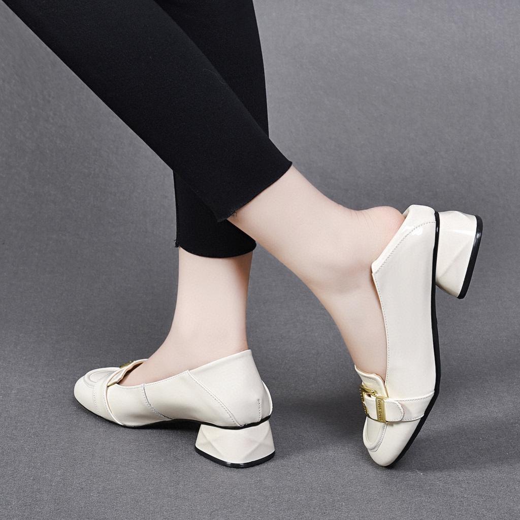 Round head shallow mouth single shoes women's shoes autumn new cow patent leather belt buckle low heel comfortable small leather shoes