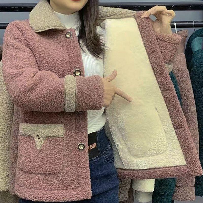Dámský kabát z jehněčí vlny a sametu plus size - Teplá, zesílená fleecová bunda pro maminky středního věku
