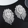 Dazzling and elegant silver-plated rhinestone tassel earrings Shiny copper pendant accessories for weddings, parties, and