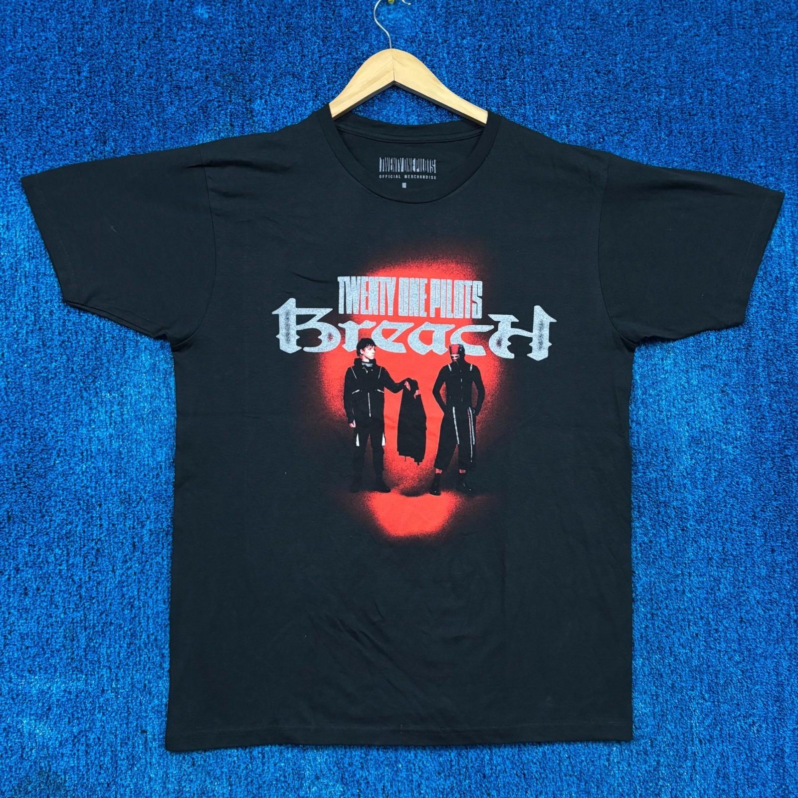 Twenty One Pilots Breach Album Cover Electropop Duo Tee L Unisex T-Shirt M