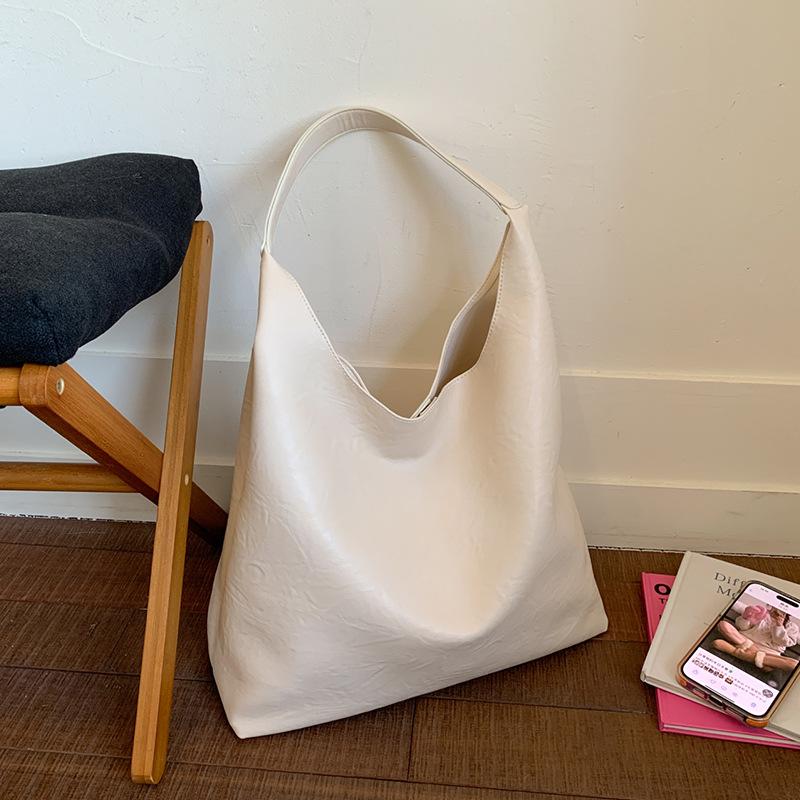 

Large capacity retro underarm bag women s 2025 new autumn and winter shoulder bag Maillard brown commuter tote bag белый