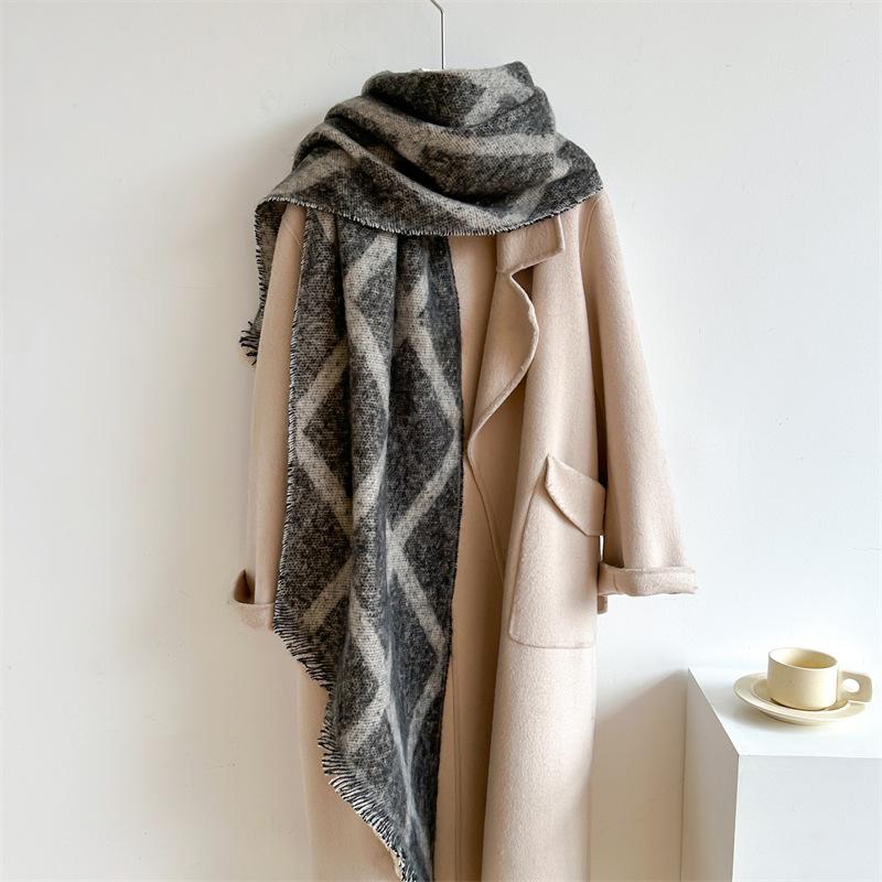 

Men Women Autumn Winter Plaid Long Scarf Fashion Warm Thick Scarves Female Korean Vintage Shawl Bufandas Designer Scarf Hijab 250x42cm