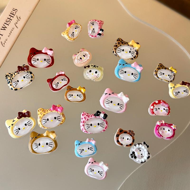 10Pcs/Bag 3D Cartoon Hello Kitty Nail Charms Mixed Resin Kitty Cat With Bowknot Nail Art Decoration Kawaii Glittery Kt Nail Part