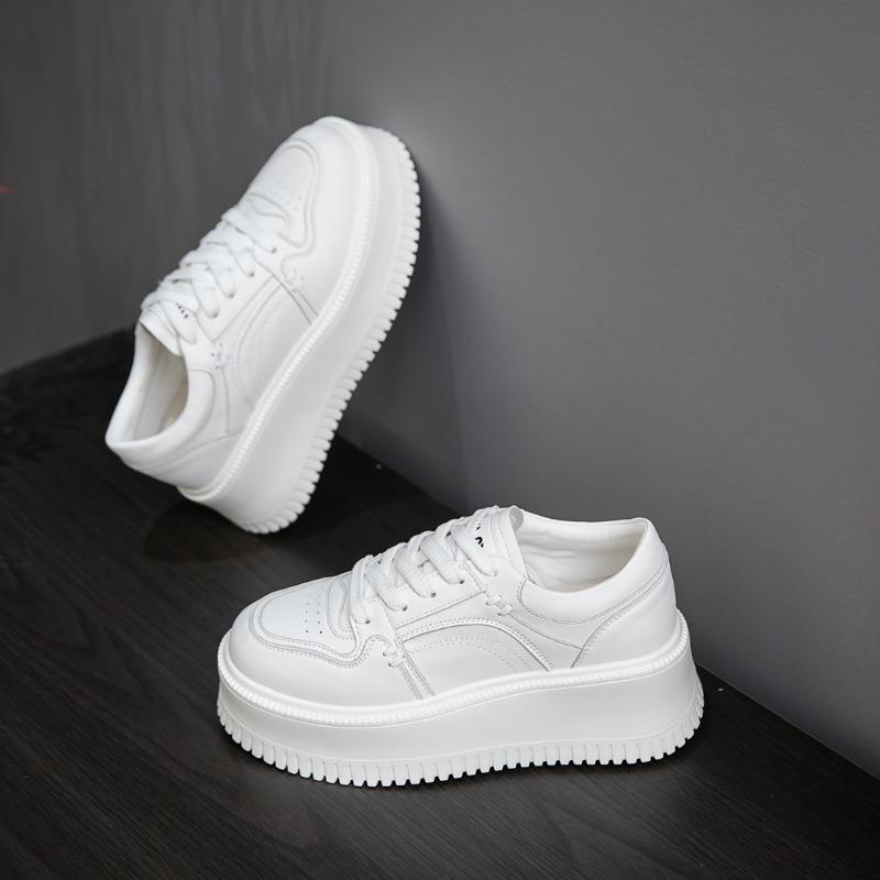 

Thick-soled muffin heightening versatile sports little white shoes children with skirts spring, autumn and summer new board shoes 35 белый