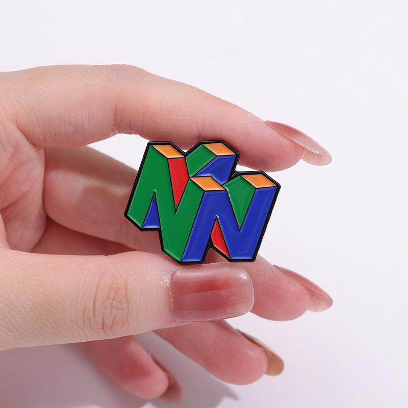 Creative British Brooch, Personalized Three-dimensional Geometric Letter N Badge, Cute and Colorful Clothing Bag Accessories.