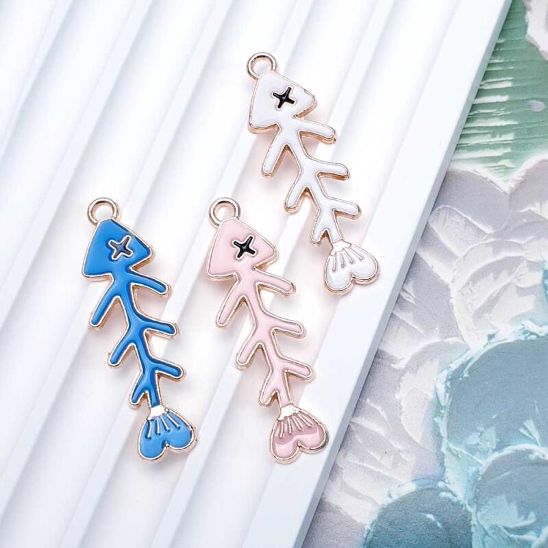 Epoch Animal Fish Bone Keychain Pendant Accessory Accessories
