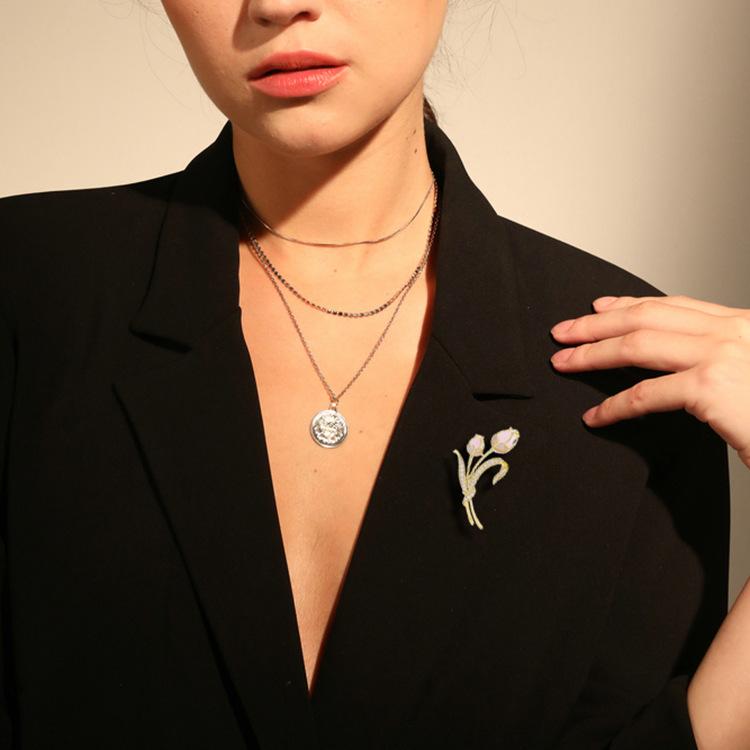Japanese Tulip Brooch, High-End Feminine Exquisite Temperament, Diamond-Encrusted Brooch, Anti-Light Pin Buckle, Suit Accessories