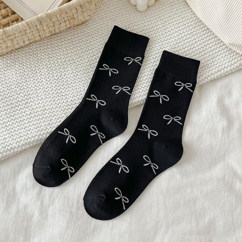 Sweet Girls Elegant Bowknot Pattern Cotton Crew Socks for Women Breathable Casual Fashion Student Middle Calf Socks