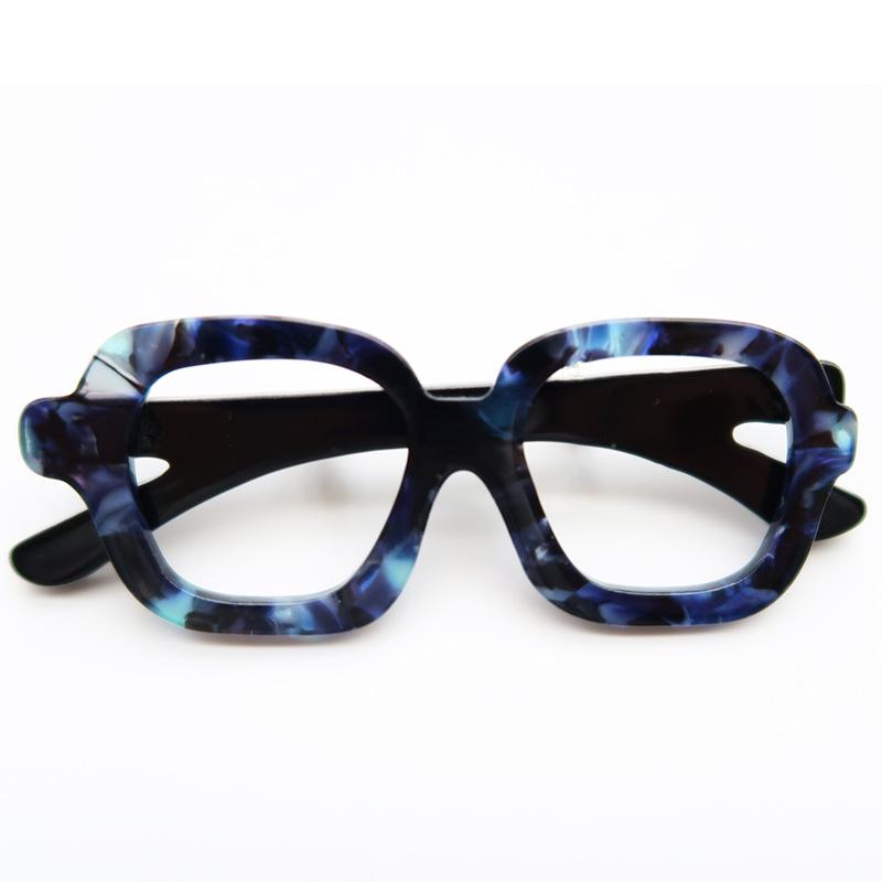 Yi'ai Bestseller: European-American Eyeglass-Shaped Acrylic Brooch - Unique Style Corsage Accessory