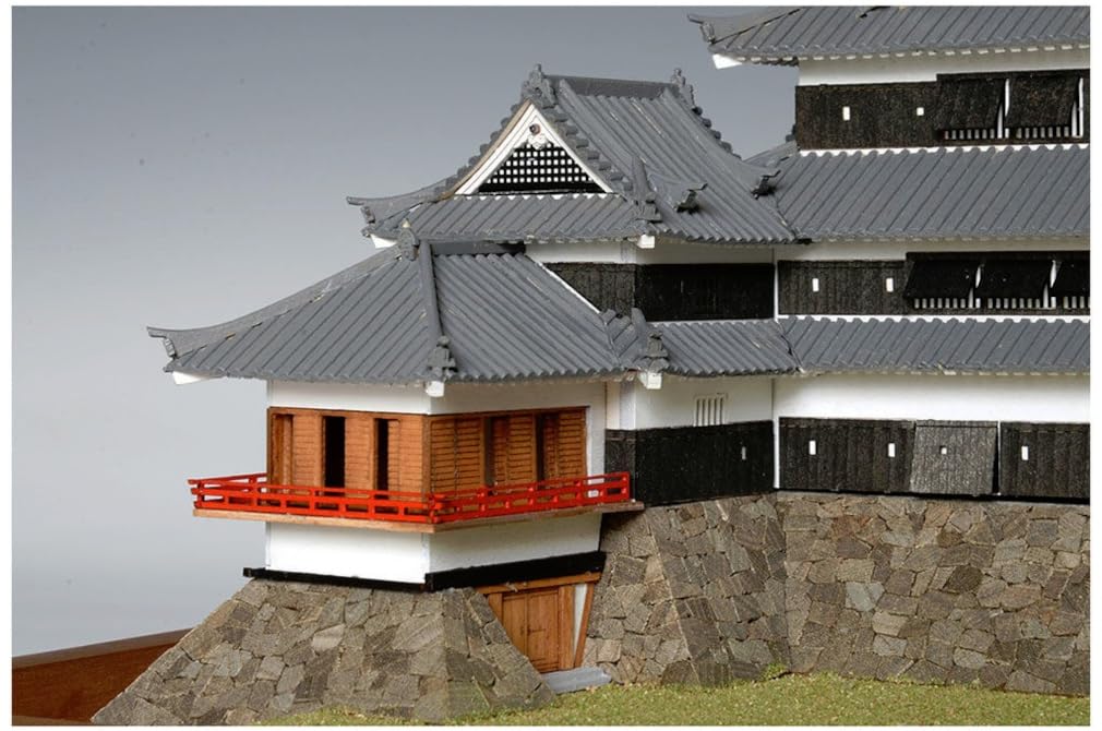 Woody Joe 1/150 Matsumoto Castle Wooden Model Assembly Kit (Building)