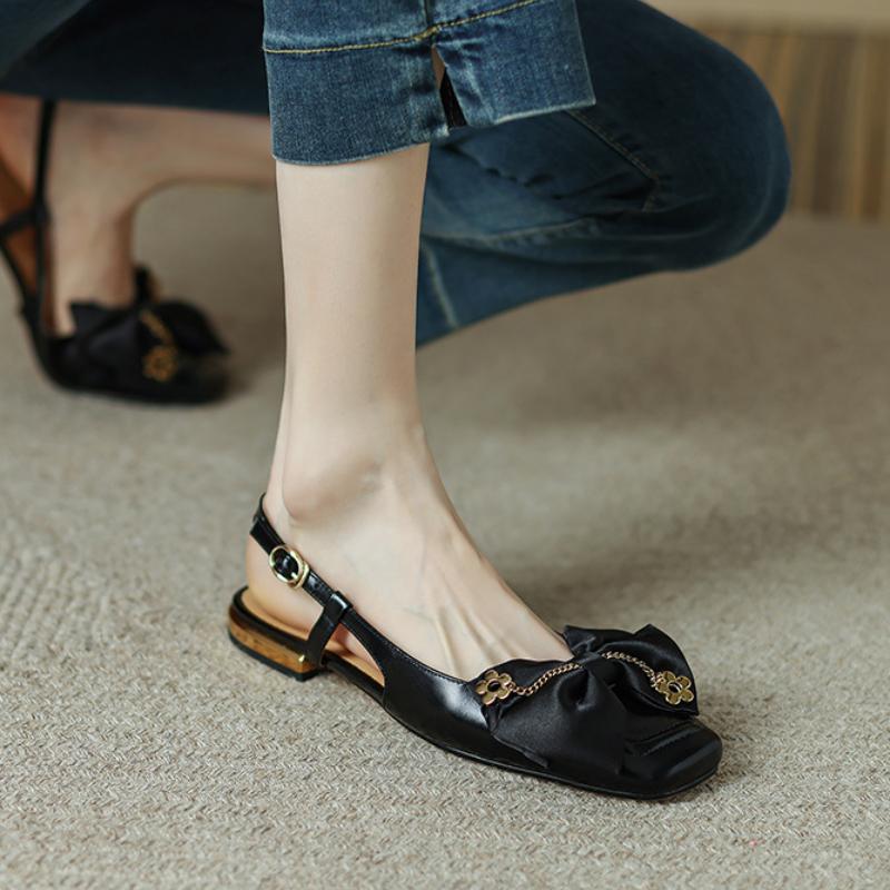 2024 Sommar Kvinnor Platta Sandaler med Rosett Mode Baotou Fyrkantig Tå Låga Klackar Damskor Mode Casual Lätta Sandalias De Mujer