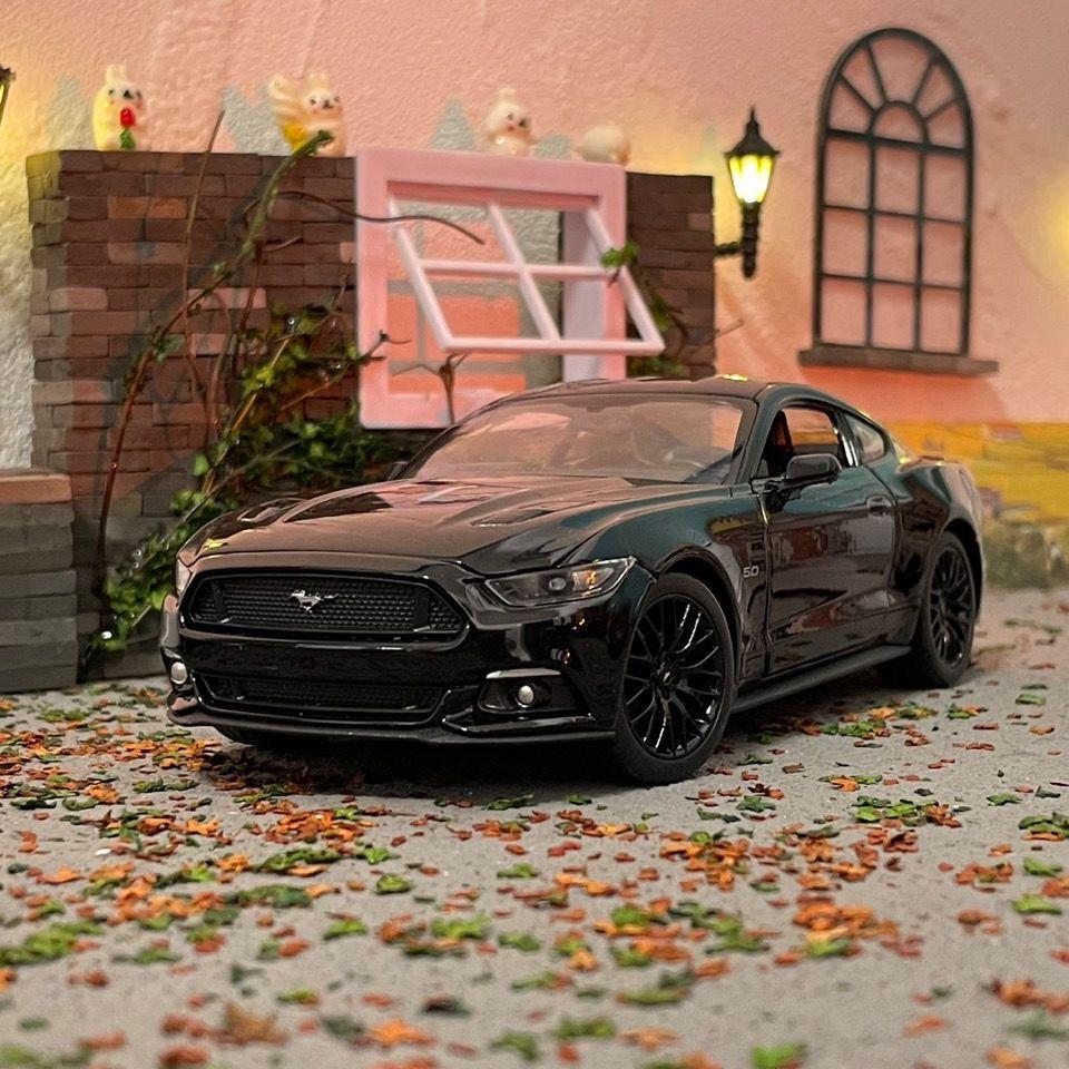 Welly 1:24 Ford Mustang GT Alloy Sports Car Model Diecasts Metal Racing Vehicles Car Model Simulation Collection Childrens Gifts