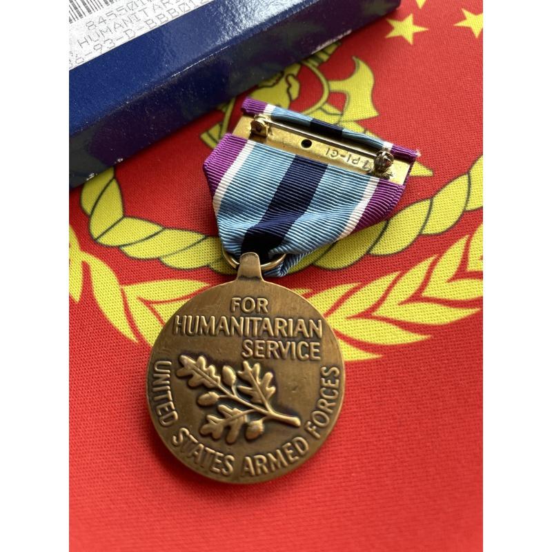 Соединенные Штаты наградили Гуманитарной медалью USGI (HSM).