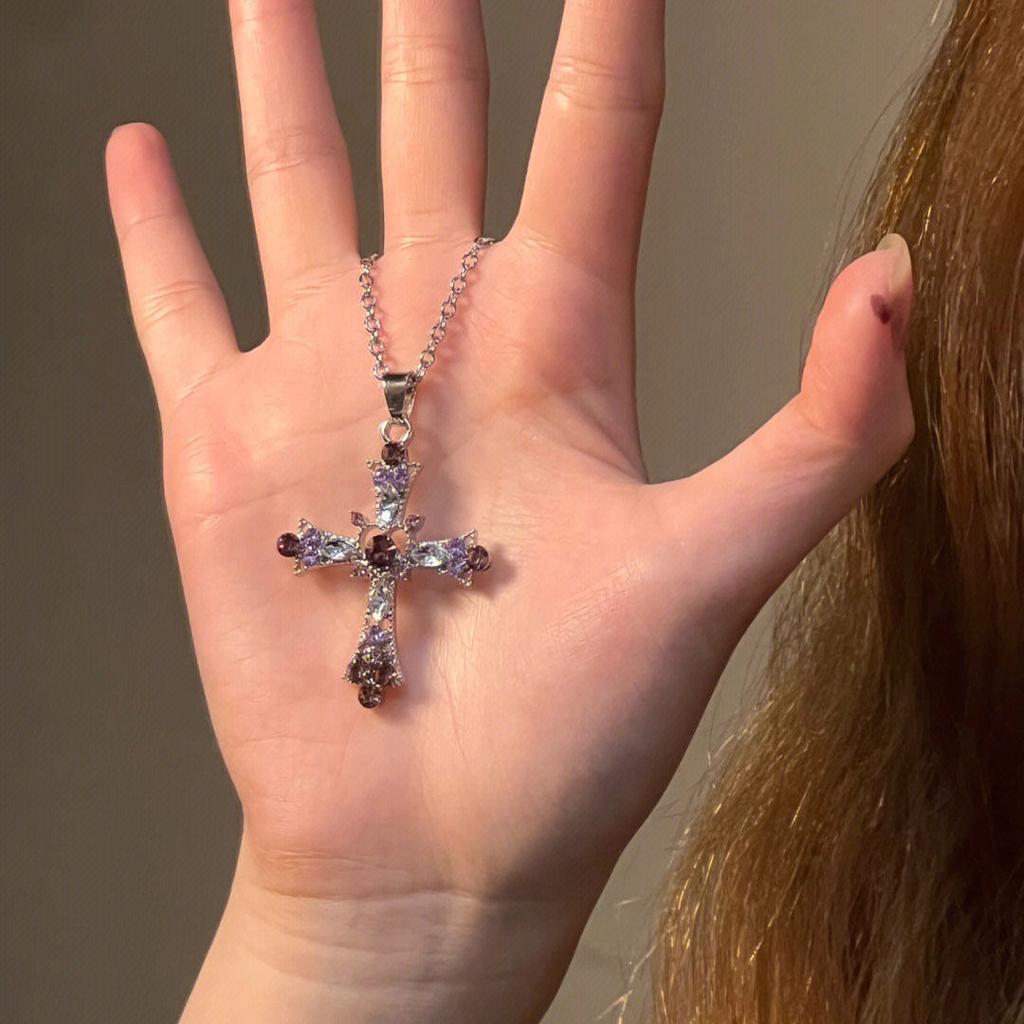 Sweet And Cool Style Spicy Girl Cross Necklace, Women'S Personalized Collarbone Chain, Niche Design Neck Accessory