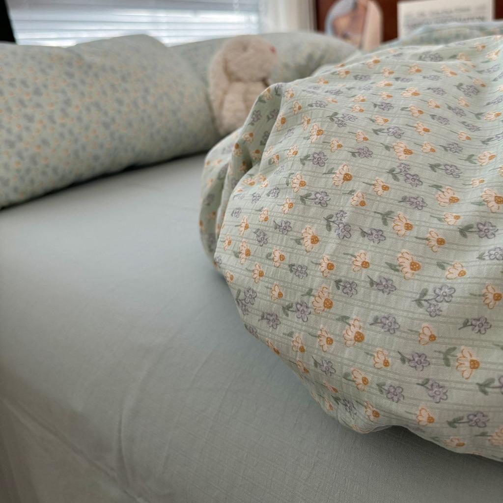 Duvet Cover Set  A-class Ultra Soft Jacquard Double-layer Yarn Washed Cotton Bedding Set  Floral Bed Sheet