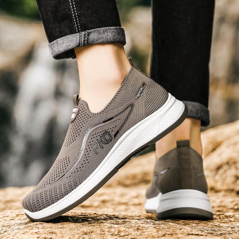 Summer New Men's Shoes Breathable Fly-woven Casual Shoes No Shoelaces One Pedal Platform Sneakers Light Running