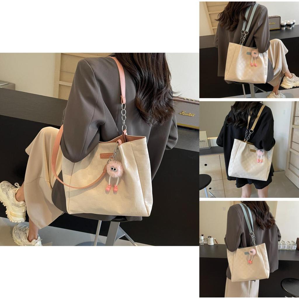Trendy 2024 Summer Fashion Single Shoulder Tote Bag For Women Stylish Large Capacity