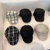 Vintage Looking Peaked Flat Cap British Style Sun Protection Hat  Performances
