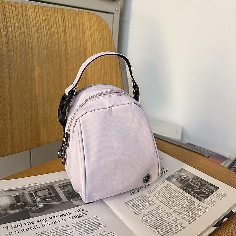 

Легкая сумка-мессенджер новая модная трендовая большая вместимость маленькая сумка универсальная нейлоновая повседневная маленькая квадратная сумка