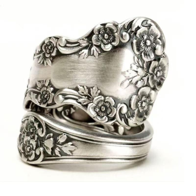 Hot-Selling Women's Dark Flower Engagement Ring: Blooming Floral Design, Perfect Christmas Gift