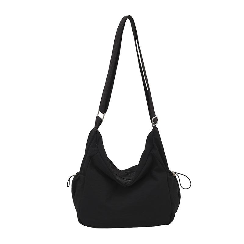 Stylish solid color casual shoulder bag New large-capacity simple messenger bag Versatile Korean version Lazy commuter bag